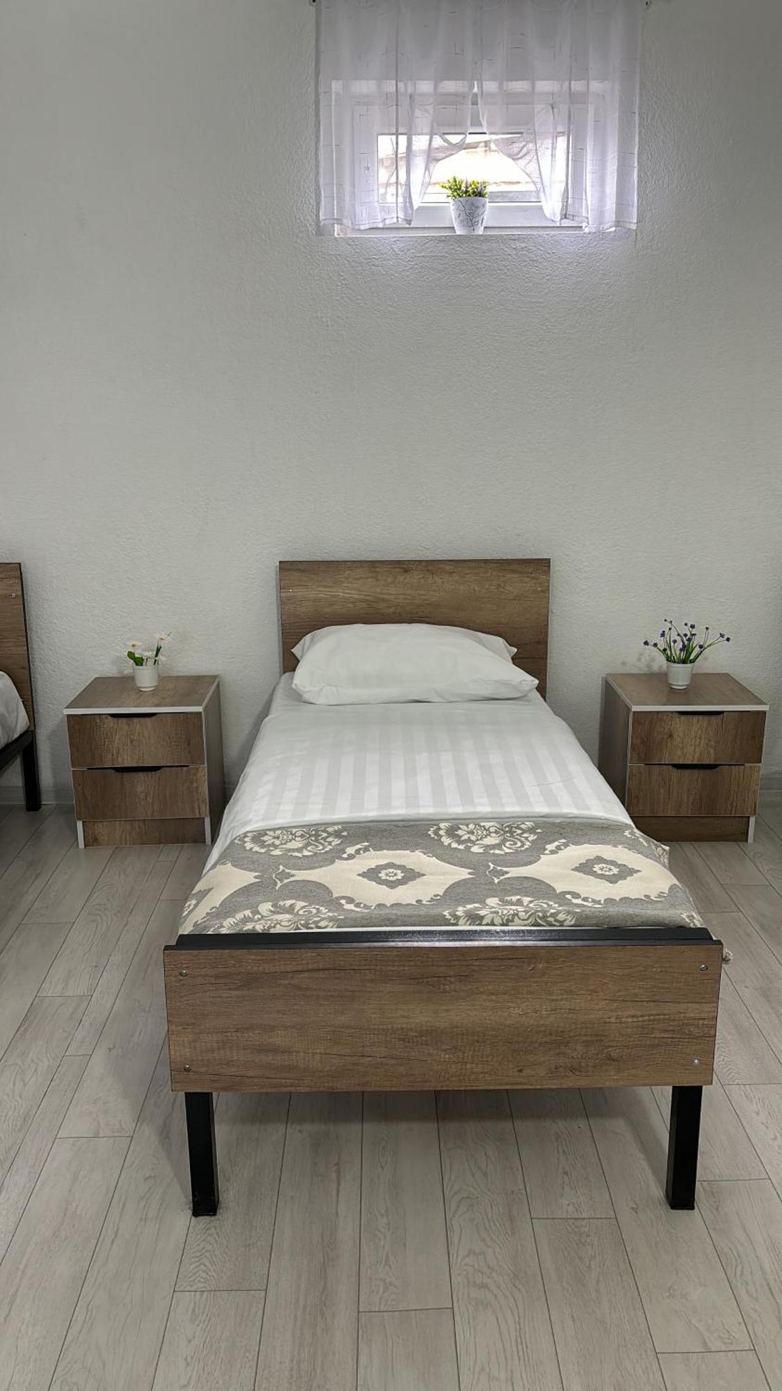 Hostel,Halal Хостел,Халал Tokmok Exteriér fotografie