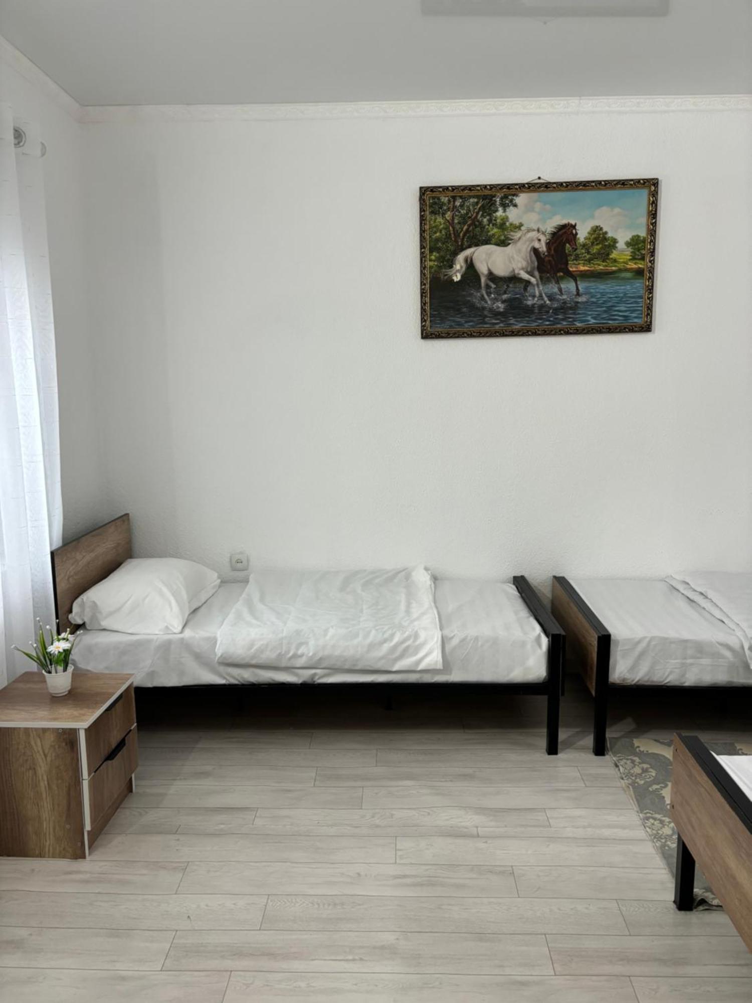 Hostel,Halal Хостел,Халал Tokmok Exteriér fotografie