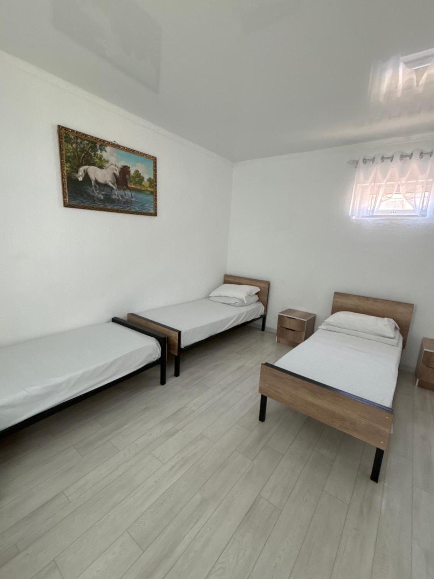 Hostel,Halal Хостел,Халал Tokmok Exteriér fotografie